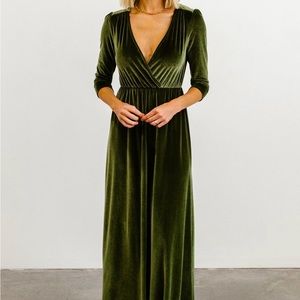 Sage green long velvet dress with 3/4 sleeves. New w/ tags.